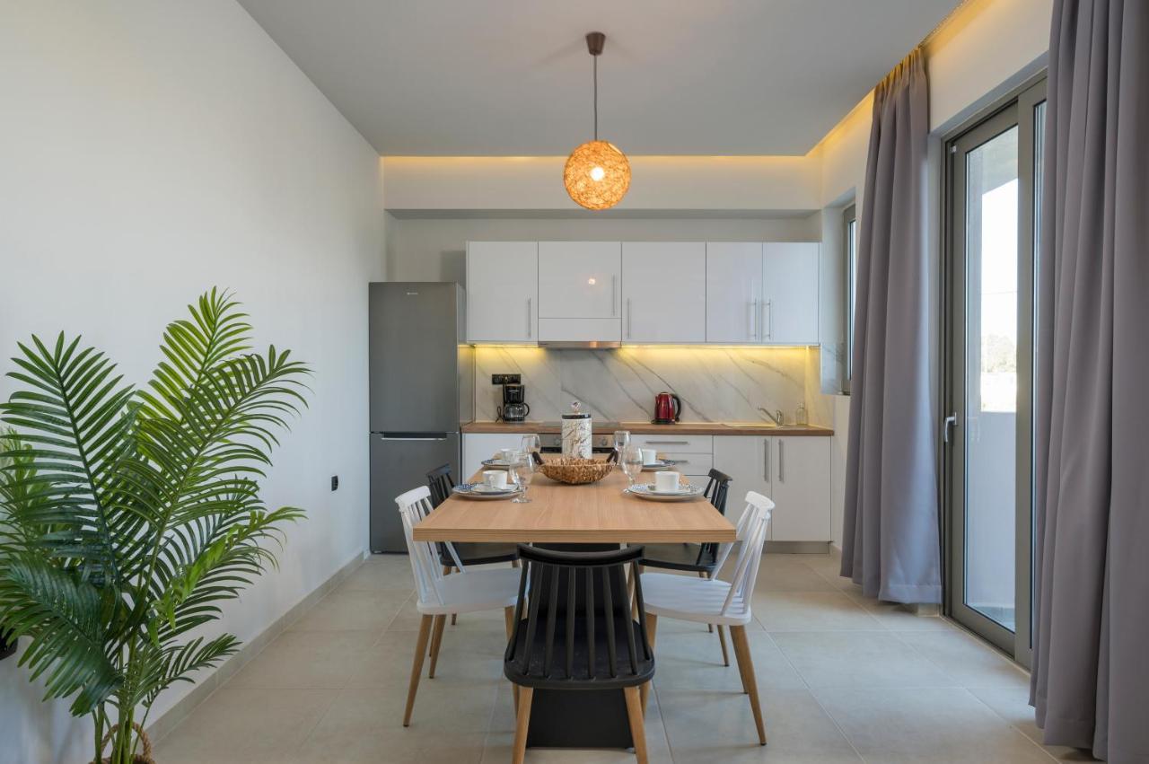 Aegean Breeze Luxury Apartments Next To The Sea 马莱迈 外观 照片