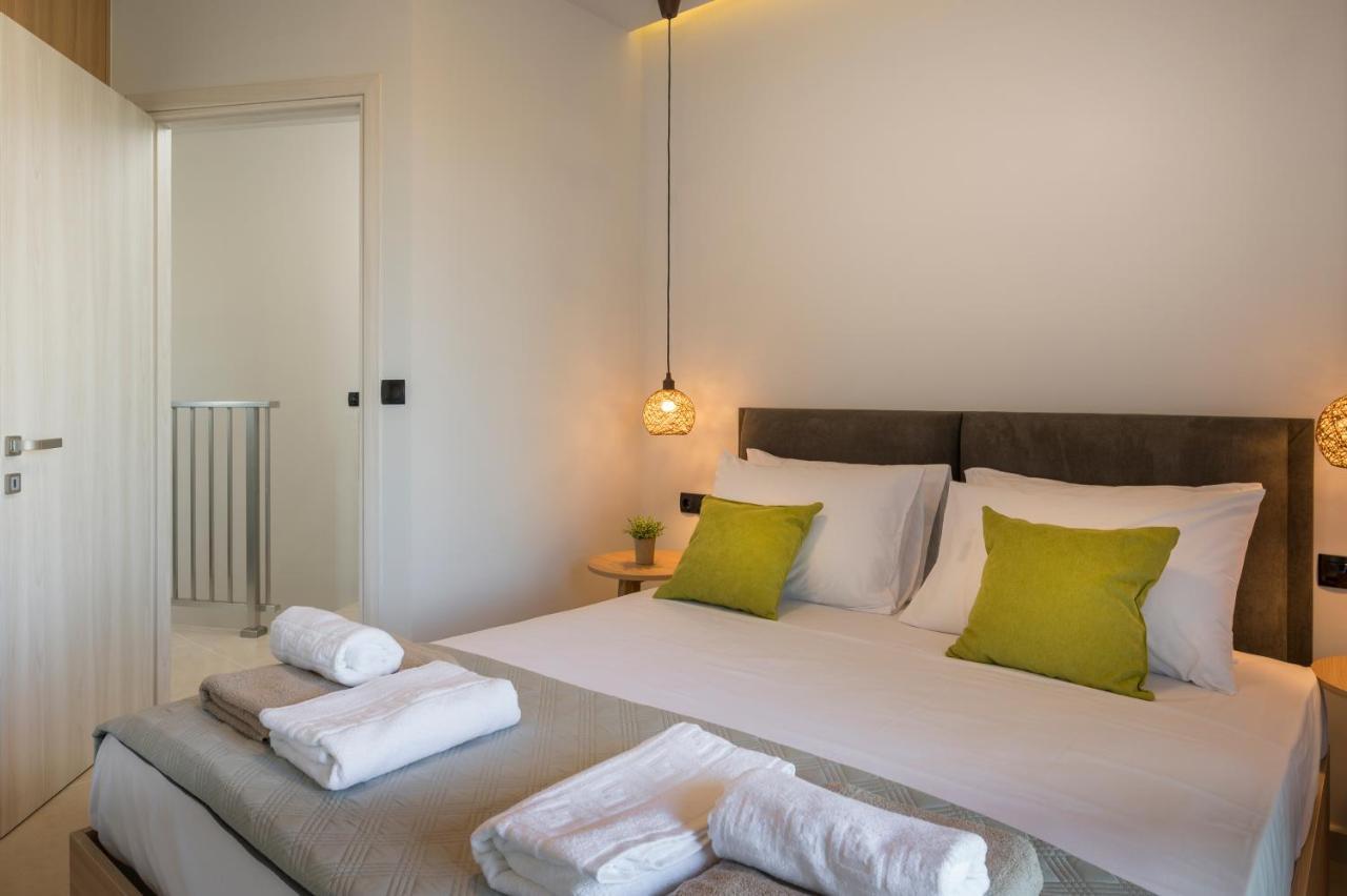 Aegean Breeze Luxury Apartments Next To The Sea 马莱迈 外观 照片