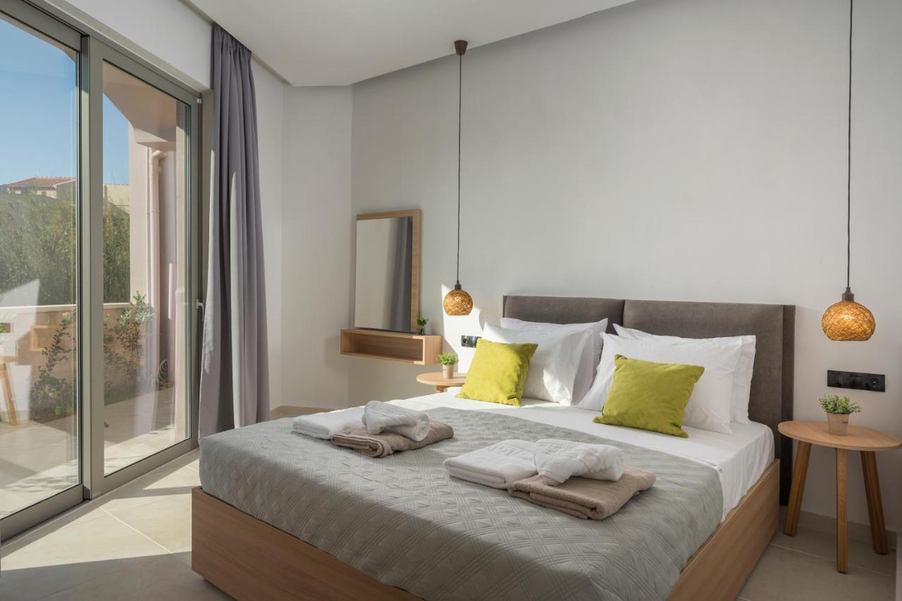 Aegean Breeze Luxury Apartments Next To The Sea 马莱迈 外观 照片