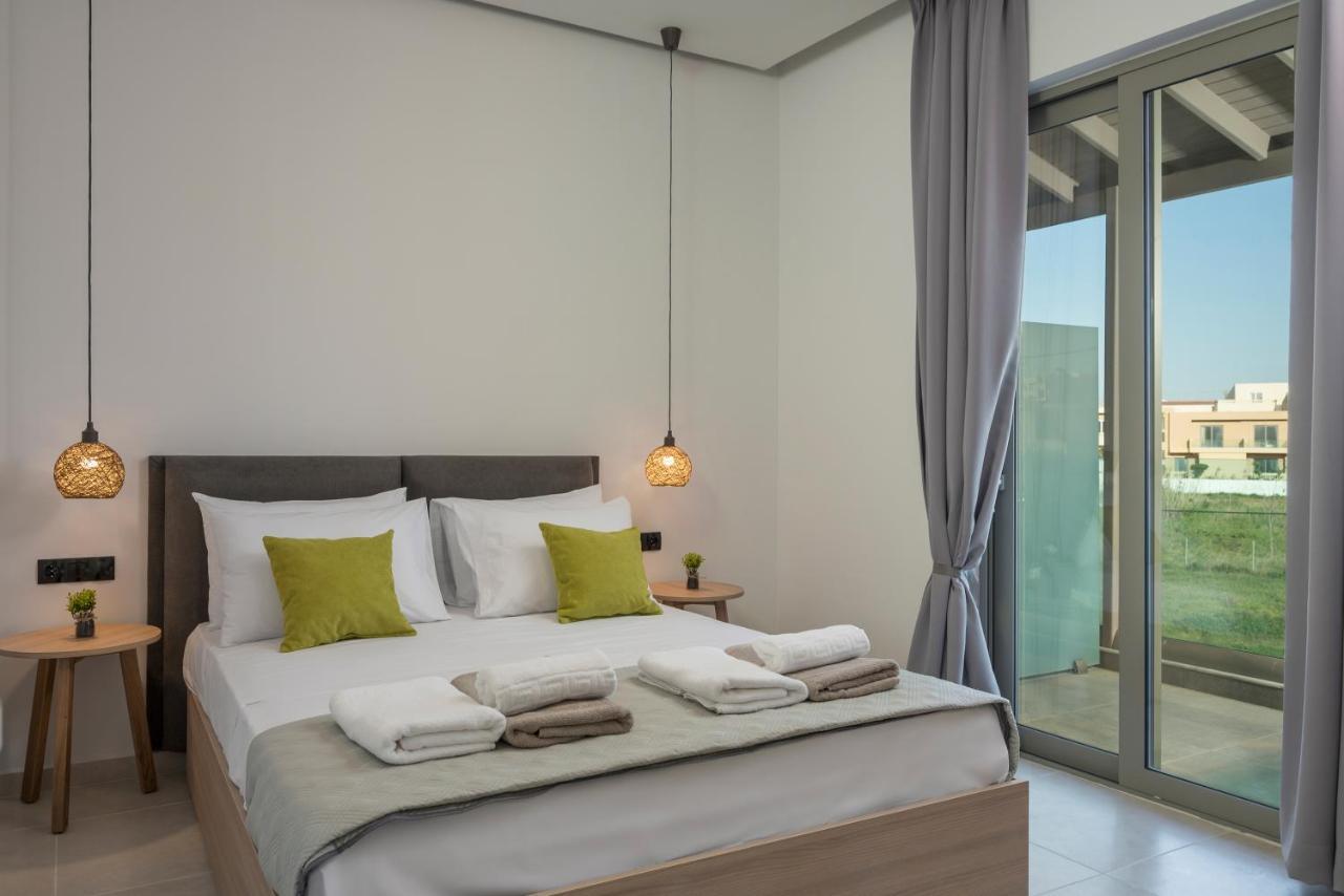 Aegean Breeze Luxury Apartments Next To The Sea 马莱迈 外观 照片