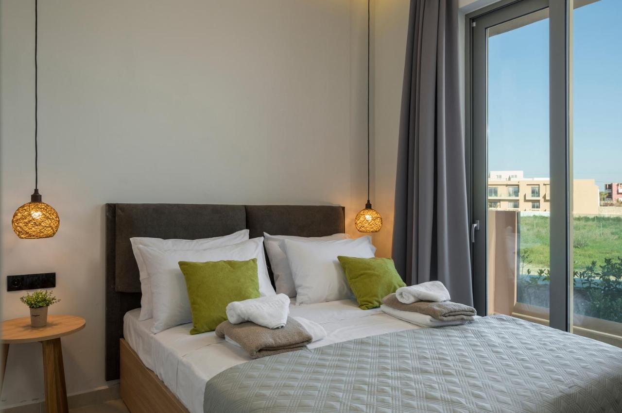 Aegean Breeze Luxury Apartments Next To The Sea 马莱迈 外观 照片