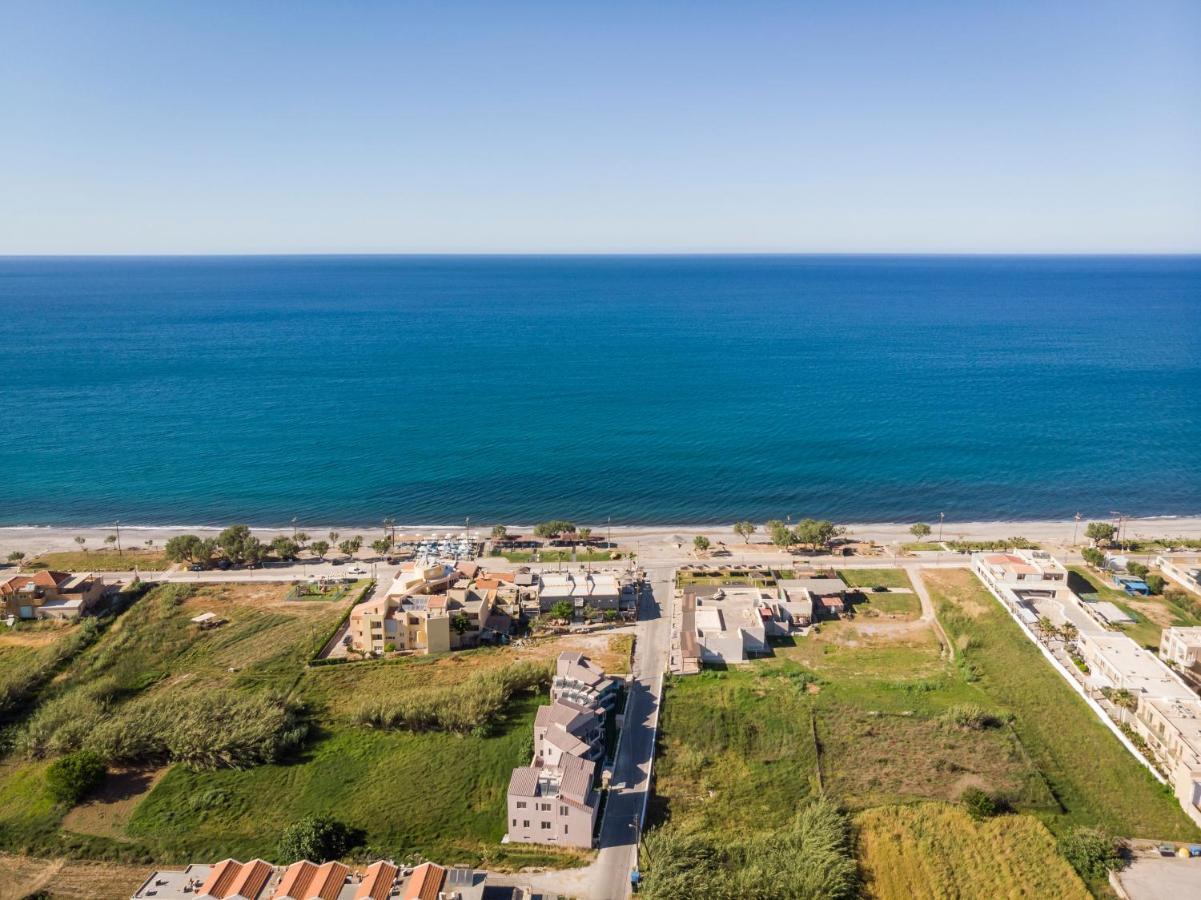 Aegean Breeze Luxury Apartments Next To The Sea 马莱迈 外观 照片