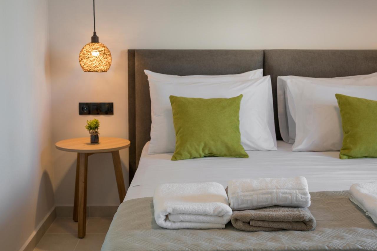 Aegean Breeze Luxury Apartments Next To The Sea 马莱迈 外观 照片
