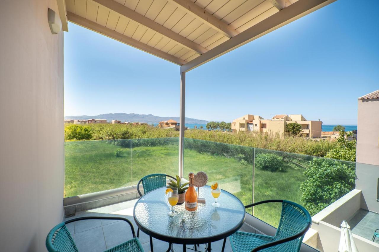 Aegean Breeze Luxury Apartments Next To The Sea 马莱迈 外观 照片