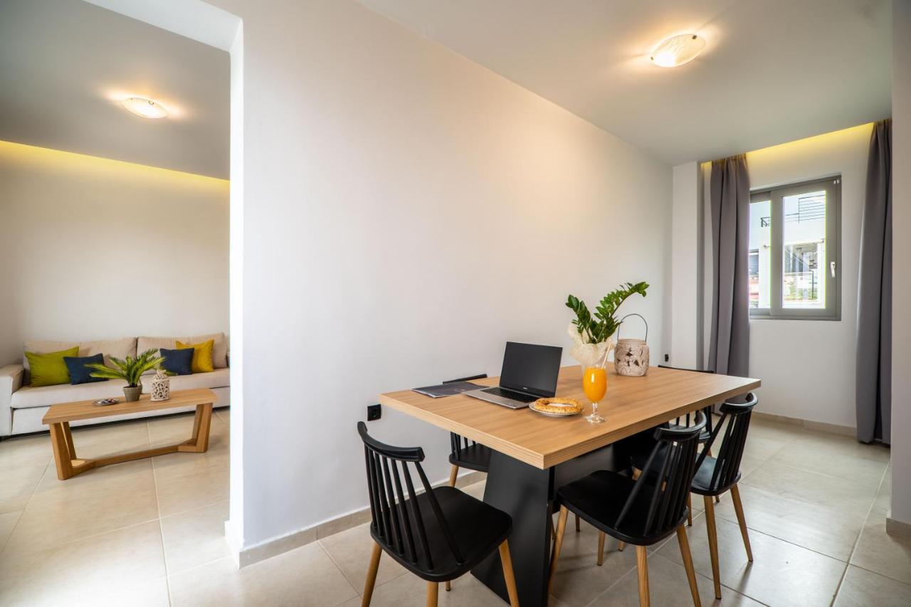 Aegean Breeze Luxury Apartments Next To The Sea 马莱迈 外观 照片